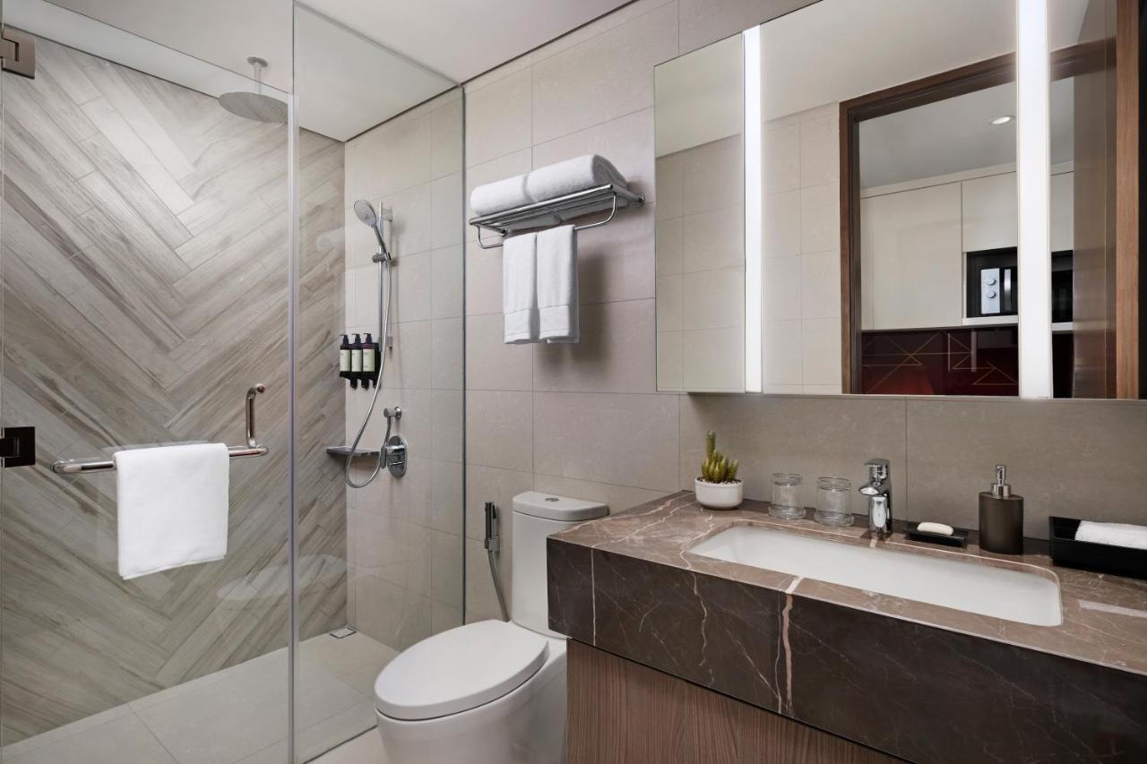 Somerset Central Salcedo Makati Макати Экстерьер фото